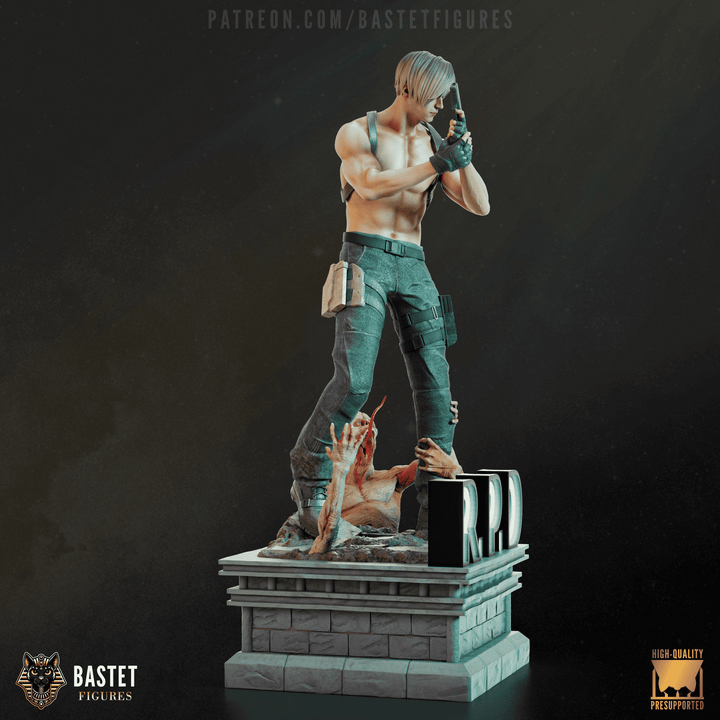 Leon | Fan Sculpted Statue