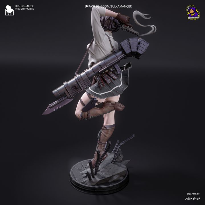 Lady | Fan Sculpted Statue