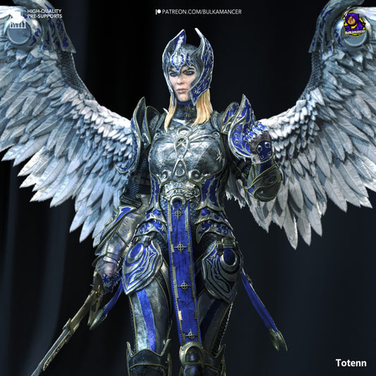 Dame Aylin | Fan Sculpted Statue
