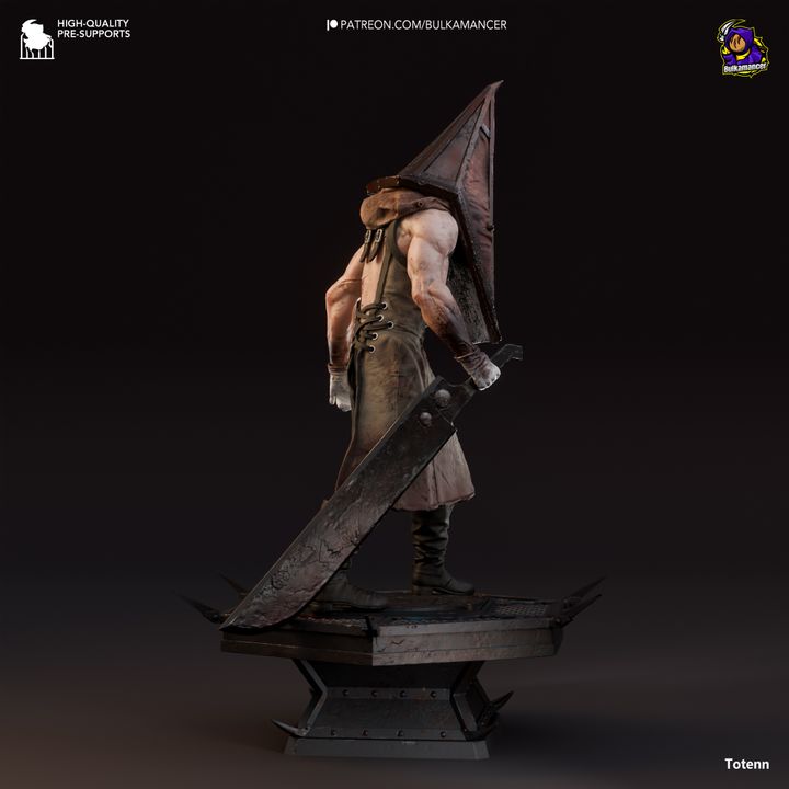 Pyramid Head | Fan Sculpted Statue