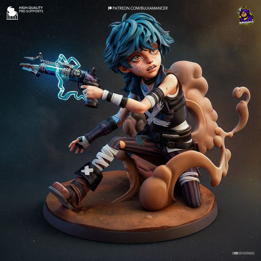 Isha | Fan Sculpted Statue