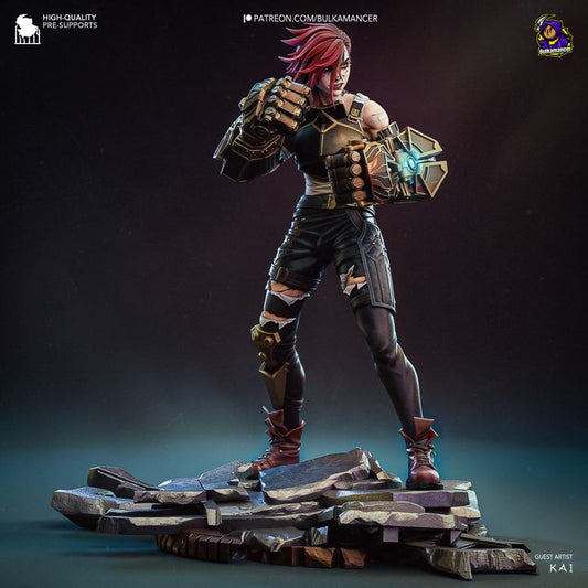 Vi | Fan Sculpted Statue